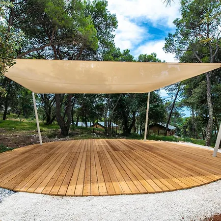 Arena One 99 Glamping Holiday park 4*