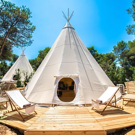 Arena One 99 Glamping Πάρκο διακοπών