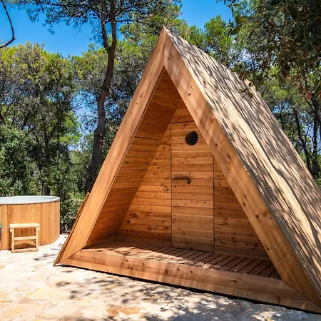 Arena One 99 Glamping Pomer
